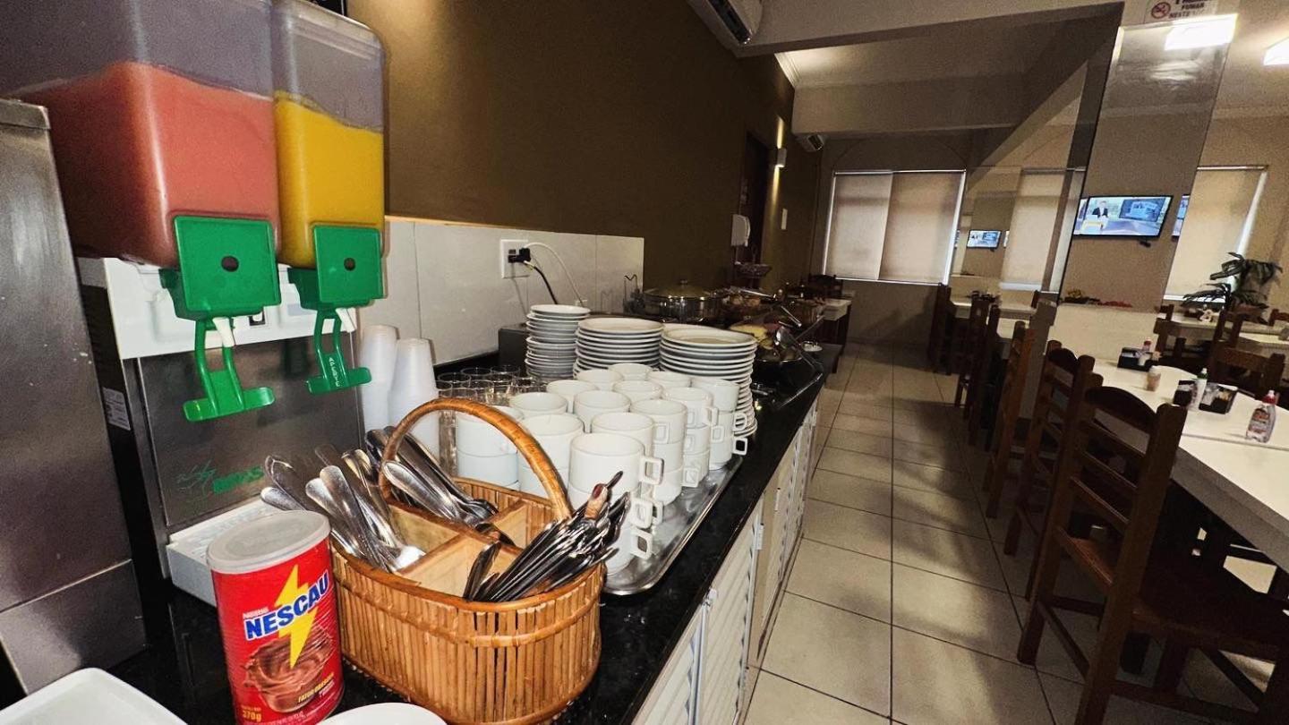 Hotel Salomao - Proximo A 25 De Marco, Bom Retiro, Bras E Rua Santa Efigenia, A 2 Minutos Do Mirante Sampa Sky E Pista De Skate Anhangabau São Paulo Zewnętrze zdjęcie