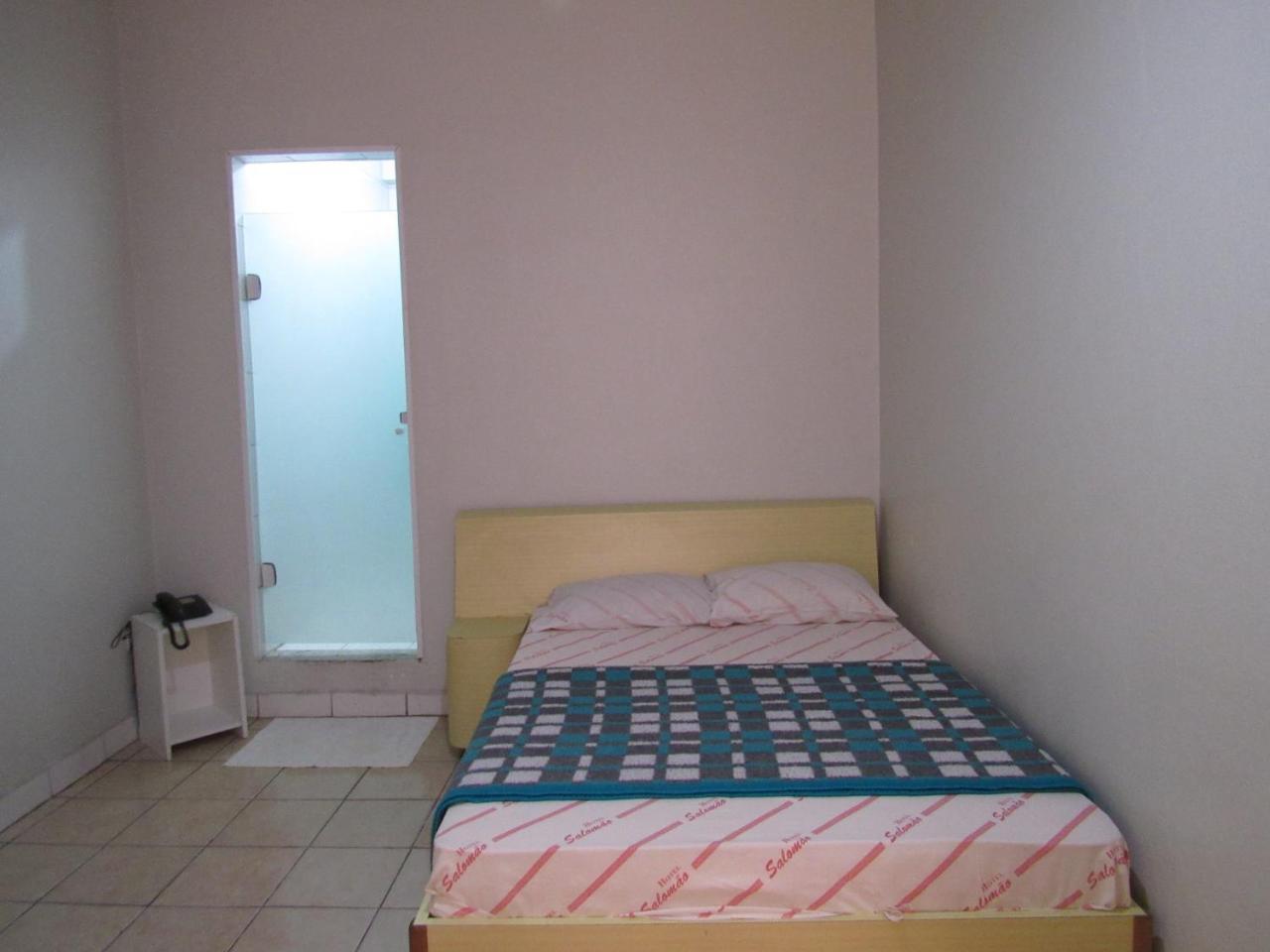 Hotel Salomao - Proximo A 25 De Marco, Bom Retiro, Bras E Rua Santa Efigenia, A 2 Minutos Do Mirante Sampa Sky E Pista De Skate Anhangabau São Paulo Zewnętrze zdjęcie